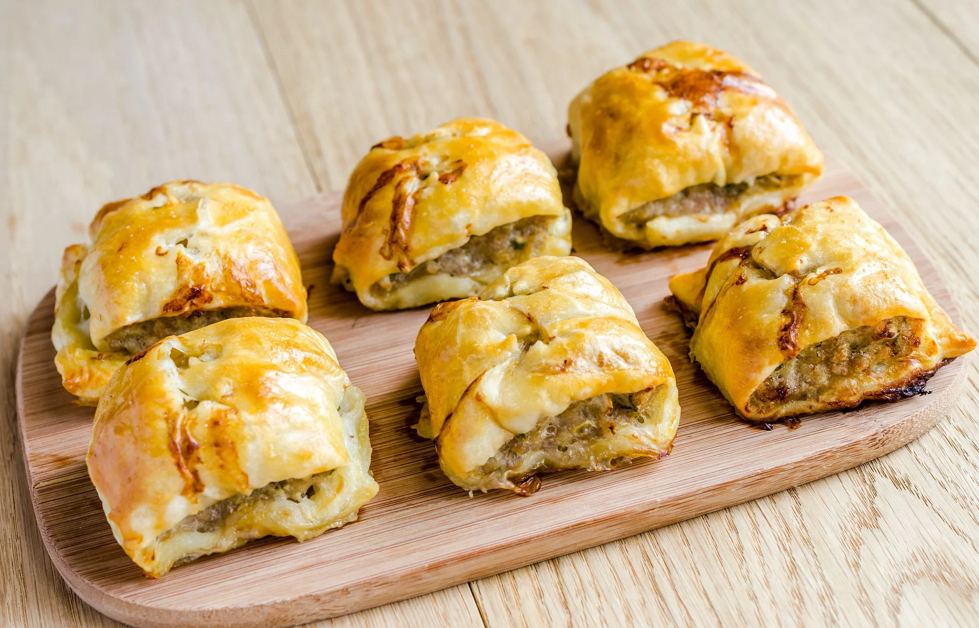 97 Britsh Inspired Mince Recipes 69 Heavenly British Sausage Rolls