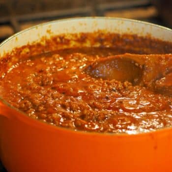 15-Minute Awesome And Easy Meat Sauce Recipe 2 Awesome And Easy Meat Sauce Recipe Cooking In An Orange Casserole