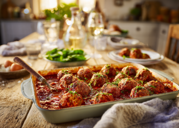 The Best Italian Meatballs With Marinara Sauce (Paleo, Whole30)