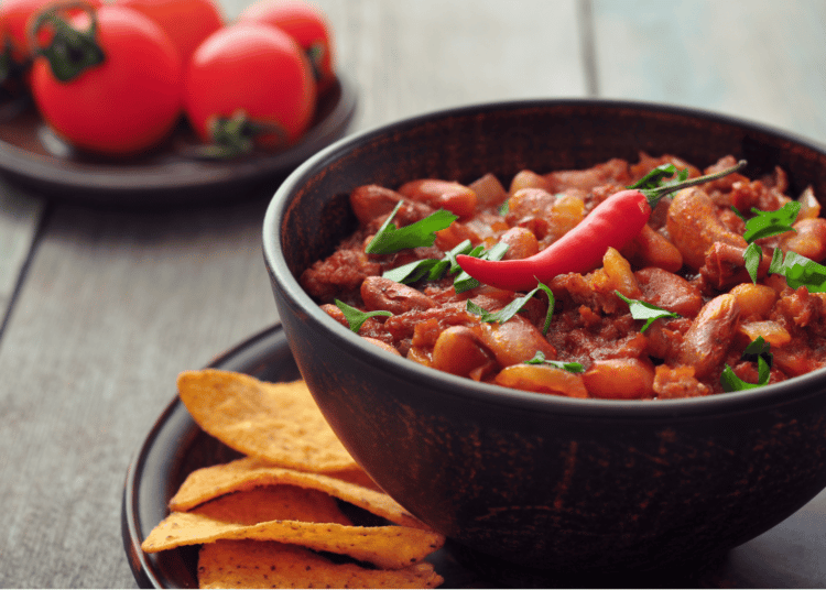 Easy Slow Cooker Chicken Chili Recipe