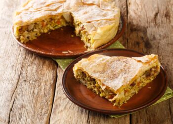 Chicken Mince Phyllo Pie