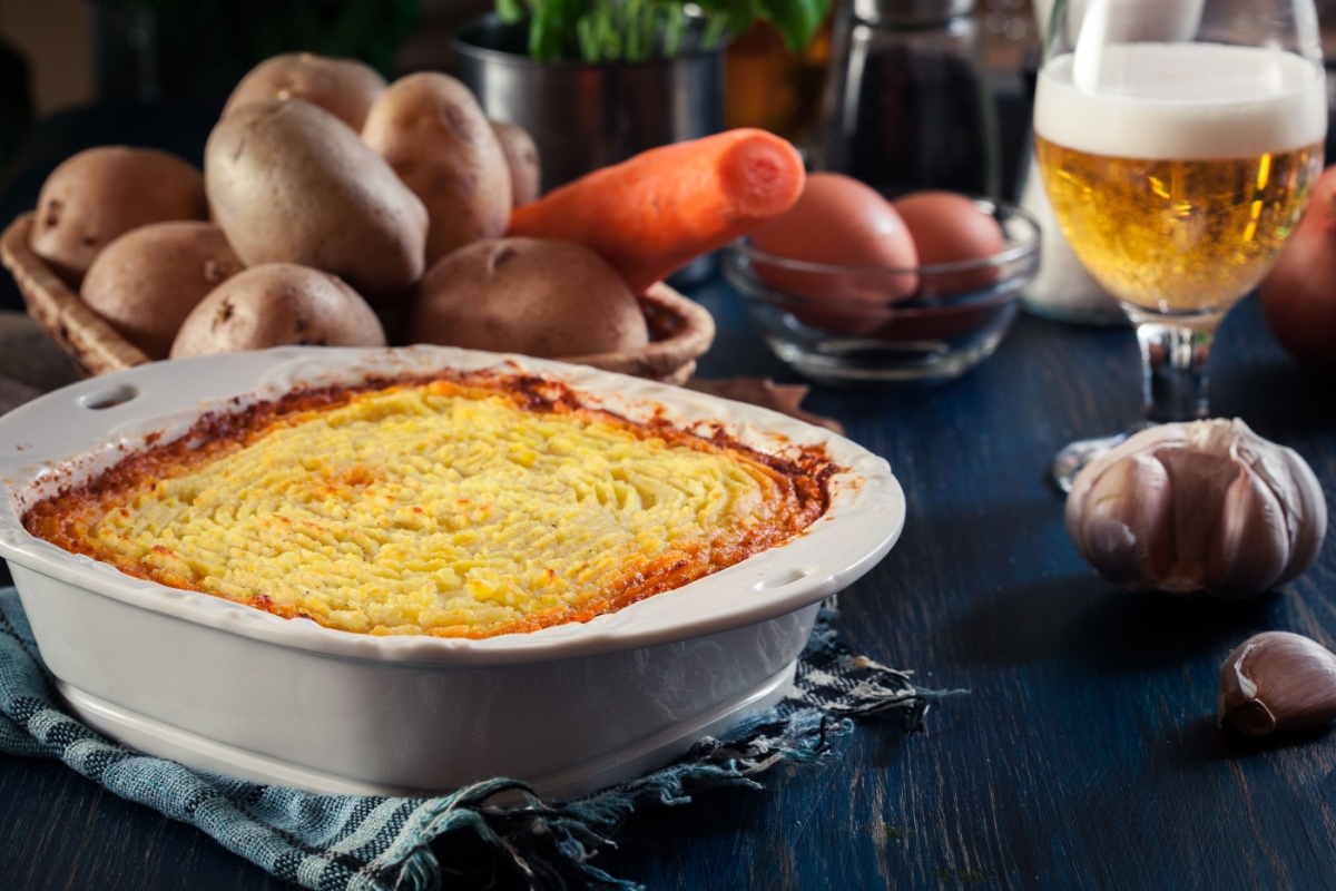 97 Britsh Inspired Mince Recipes 68 Traditional English Cottage Pie Recipe